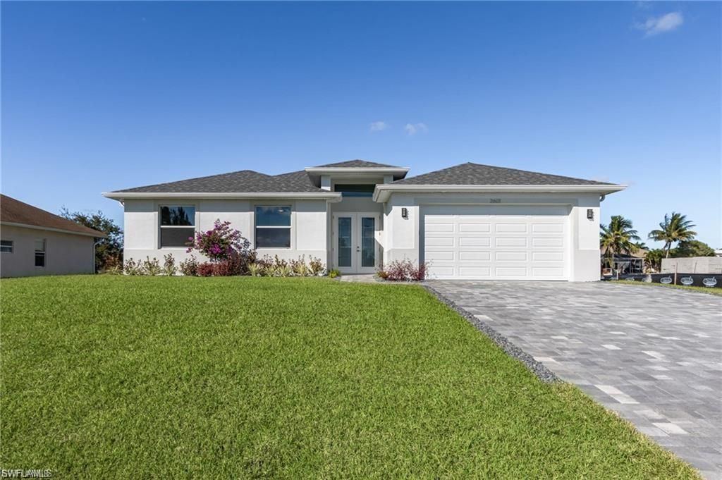 Image 2 of property listing at 2601 Diplomat PKWY W, Cape Coral, FL 33993