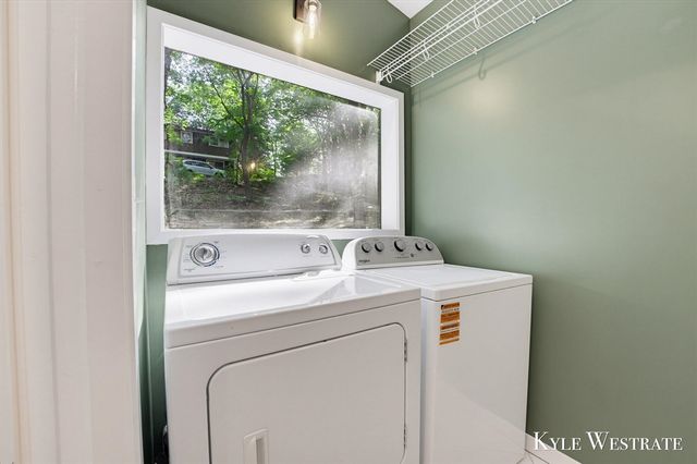 18075 Sunset Drive, Grand Haven, MI 49417