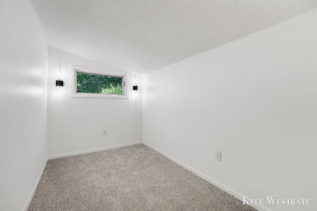 18075 Sunset Drive, Grand Haven, MI 49417