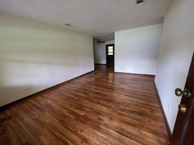 5522 E Valleybrook Road, Columbus, GA 31907