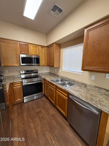 2834 E TRACY Lane 1, Phoenix, AZ 85032