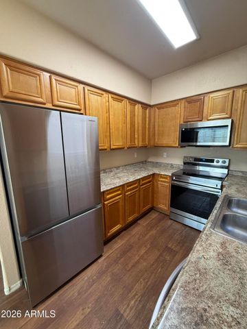 2834 E TRACY Lane 1, Phoenix, AZ 85032