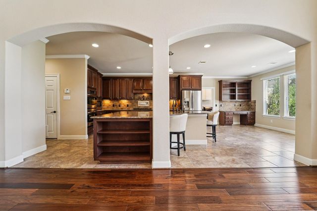 2441 W Bramlet Drive, Conroe, TX 77304