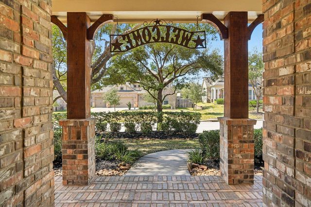 2441 W Bramlet Drive, Conroe, TX 77304