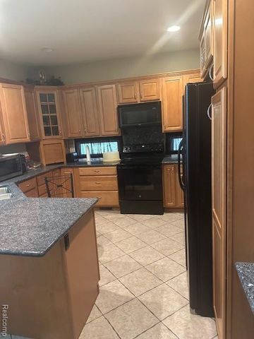 25830 Belledale Street, Taylor, MI 48180