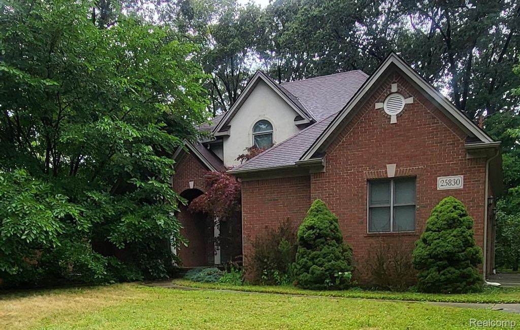 25830 Belledale Street, Taylor, MI 48180