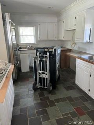 106 Lewis Road, East Quogue, NY 11942