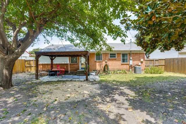 2312 Brooks Street, Garland, TX 75041