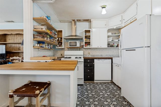 2312 Brooks Street, Garland, TX 75041