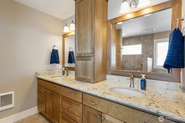 576 NE Easy Street, Moses Lake, WA 98837