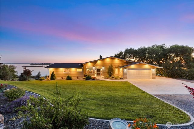 576 NE Easy Street, Moses Lake, WA 98837