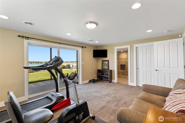 576 NE Easy Street, Moses Lake, WA 98837