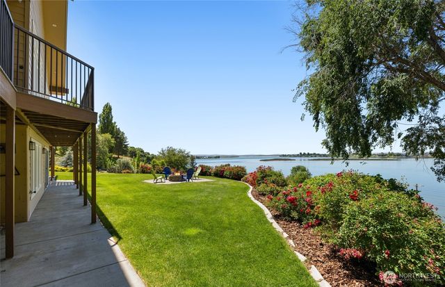 576 NE Easy Street, Moses Lake, WA 98837