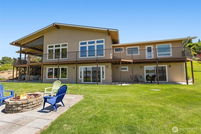 576 NE Easy Street, Moses Lake, WA 98837