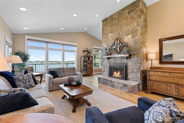 576 NE Easy Street, Moses Lake, WA 98837