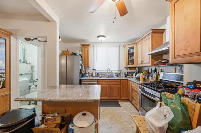 20211 Schoolcraft Street, Winnetka, CA 91306