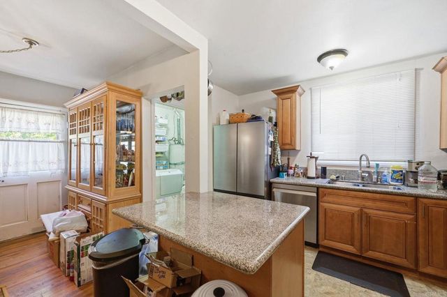 20211 Schoolcraft Street, Winnetka, CA 91306