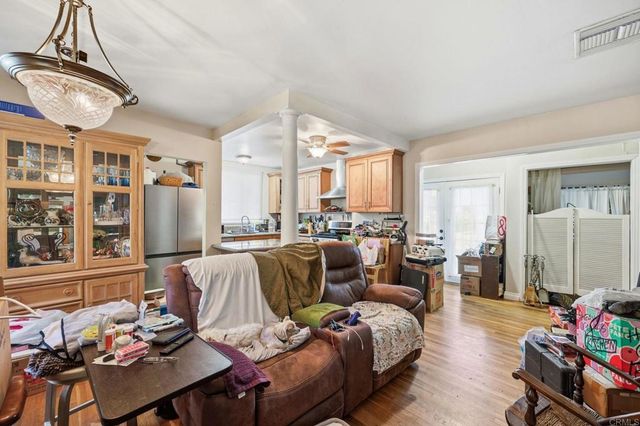 20211 Schoolcraft Street, Winnetka, CA 91306