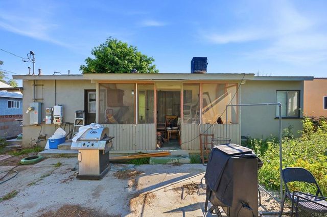 20211 Schoolcraft Street, Winnetka, CA 91306