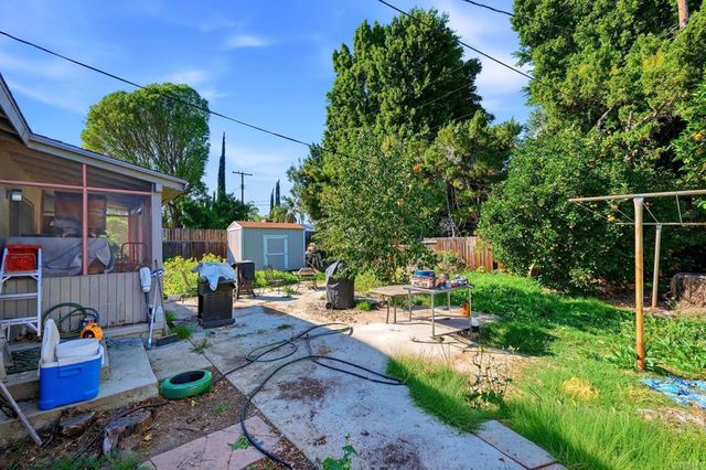 20211 Schoolcraft Street, Winnetka, CA 91306