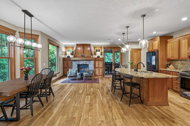 1360 Birch Park Circle, Houlton, WI 54082