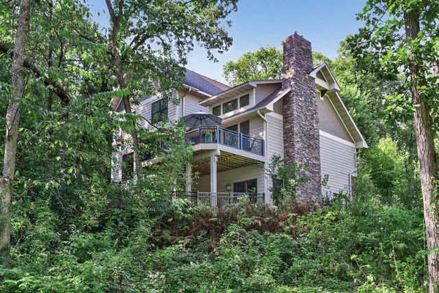 1360 Birch Park Circle, Houlton, WI 54082