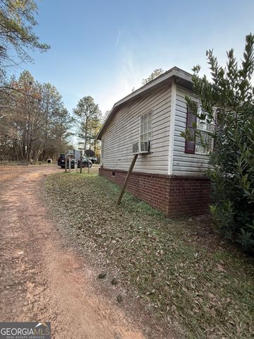 1144 Transylvania Dr, Sandersville, GA 31082