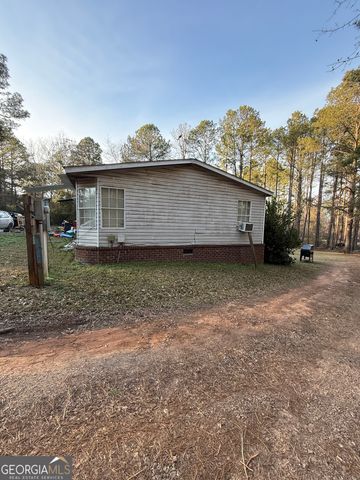 1144 Transylvania Dr, Sandersville, GA 31082