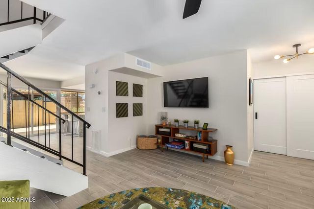 4201 N MILLER Road, Scottsdale, AZ 85251