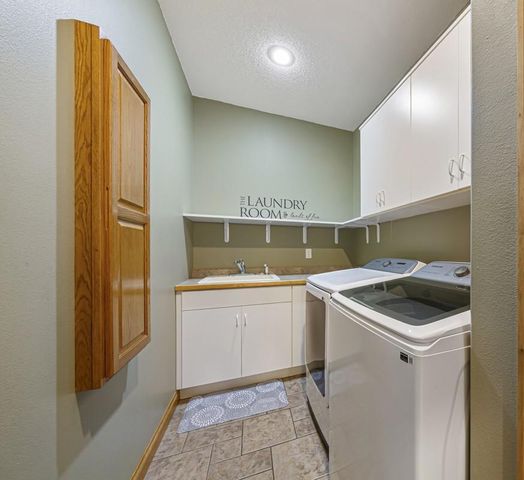 13461 SW 72nd Avenue, New Richland, MN 56072