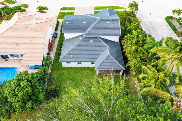 6867 Cobia Circle, Boynton Beach, FL 33437