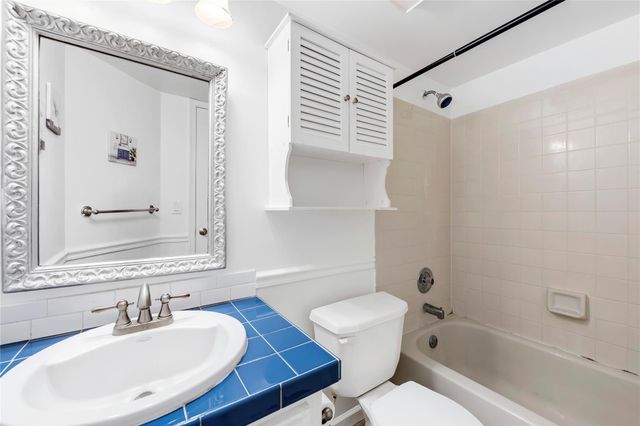 5510 Lakeside Drive 106, Margate, FL 33063