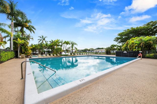 5510 Lakeside Drive 106, Margate, FL 33063