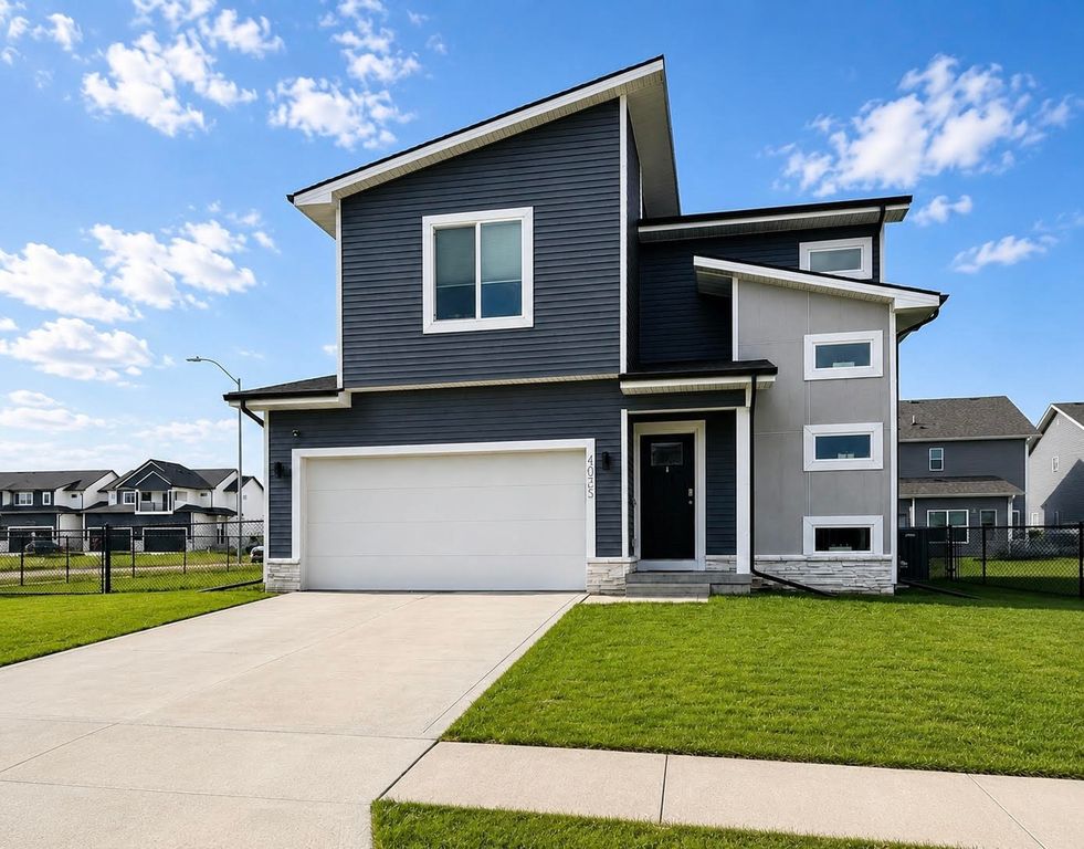 4035 NE 3rd Street, Ankeny, IA 50021