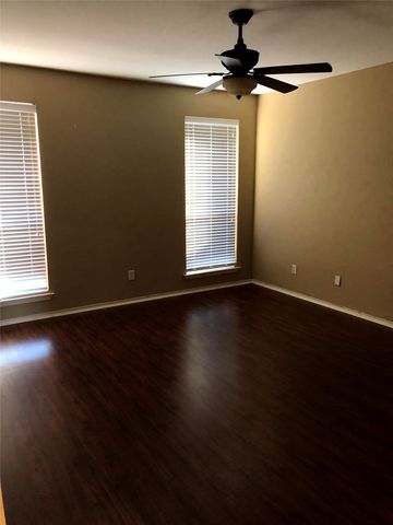 4016 Petersburg Drive, Fort Worth, TX 76244