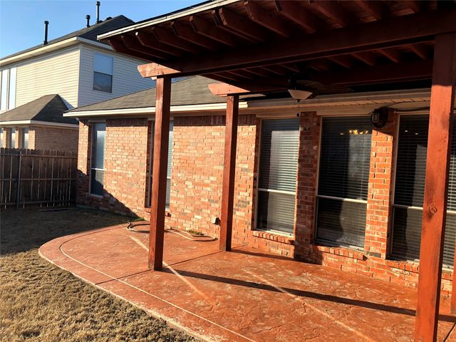 4016 Petersburg Drive, Fort Worth, TX 76244