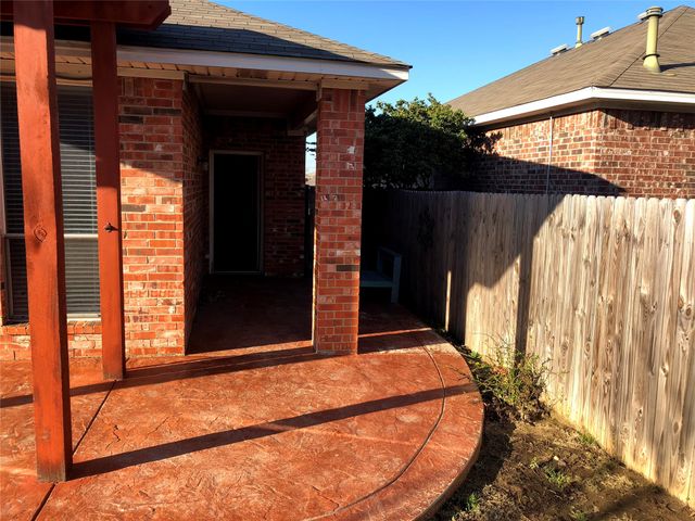 4016 Petersburg Drive, Fort Worth, TX 76244