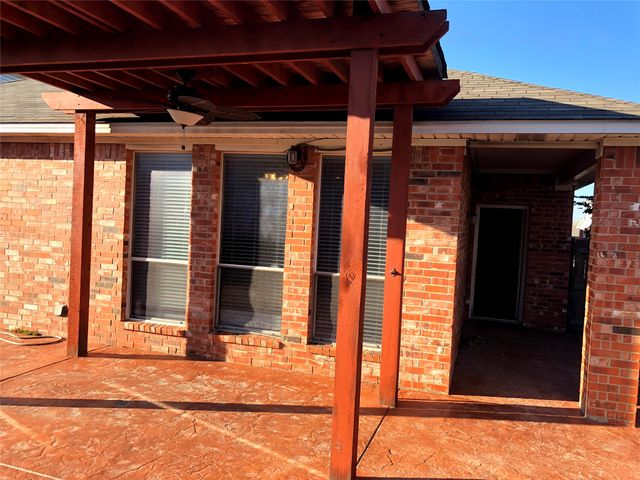 4016 Petersburg Drive, Fort Worth, TX 76244