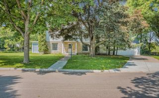 130 Holly Road, Hopkins, MN 55343
