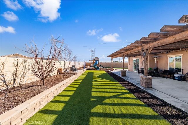 13374 Luna, Victorville, CA 92392