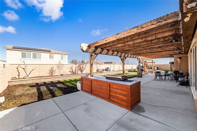 13374 Luna, Victorville, CA 92392