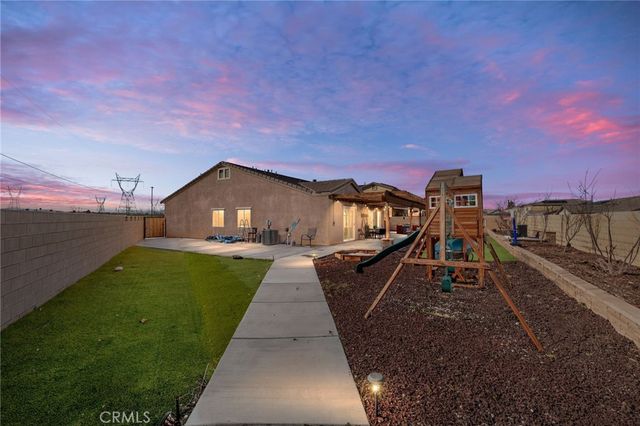 13374 Luna, Victorville, CA 92392