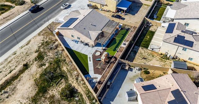 13374 Luna, Victorville, CA 92392
