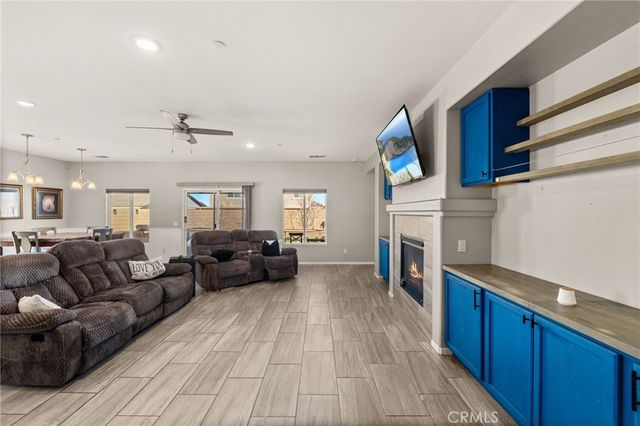 13374 Luna, Victorville, CA 92392