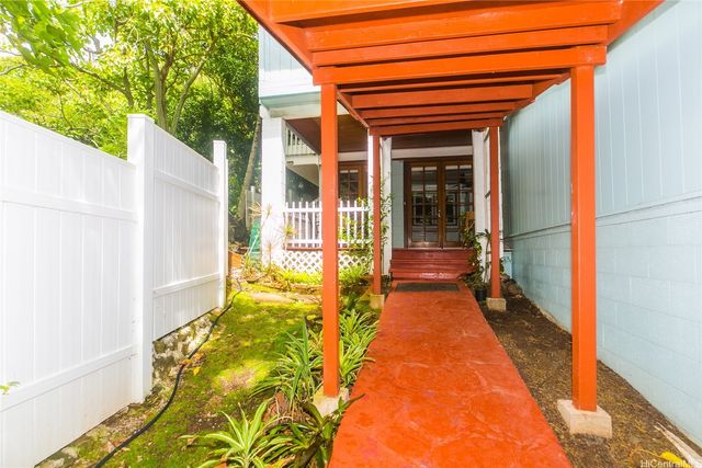 953 Ailuna Street, Honolulu, HI 96821