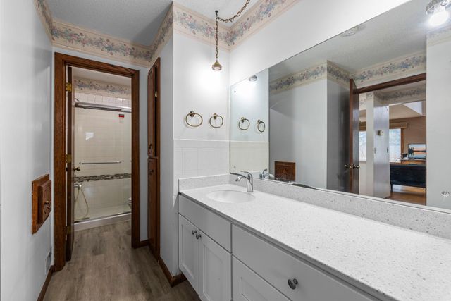 5683 W Bavarian Pass, Fridley, MN 55432