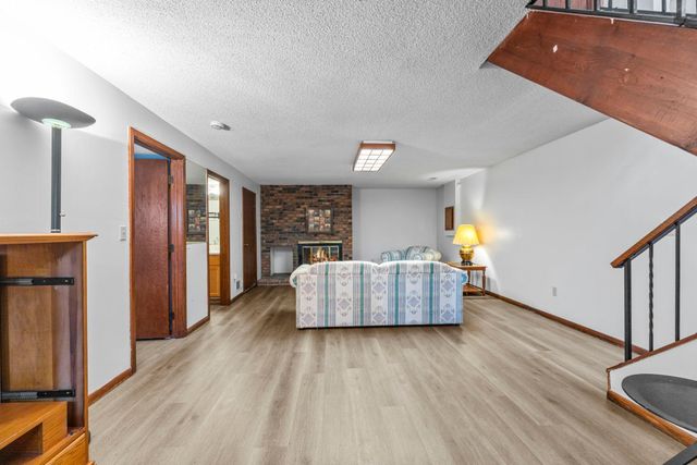 5683 W Bavarian Pass, Fridley, MN 55432