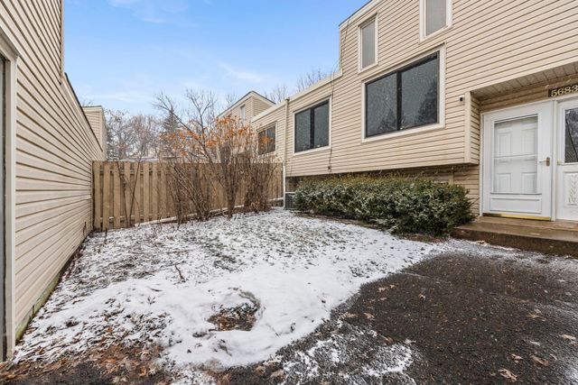 5683 W Bavarian Pass, Fridley, MN 55432