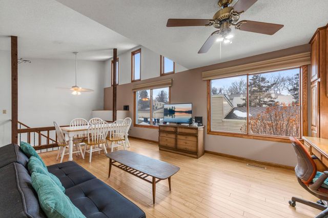 5683 W Bavarian Pass, Fridley, MN 55432