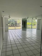 3503 Oaks Way 212, Pompano Beach, FL 33069